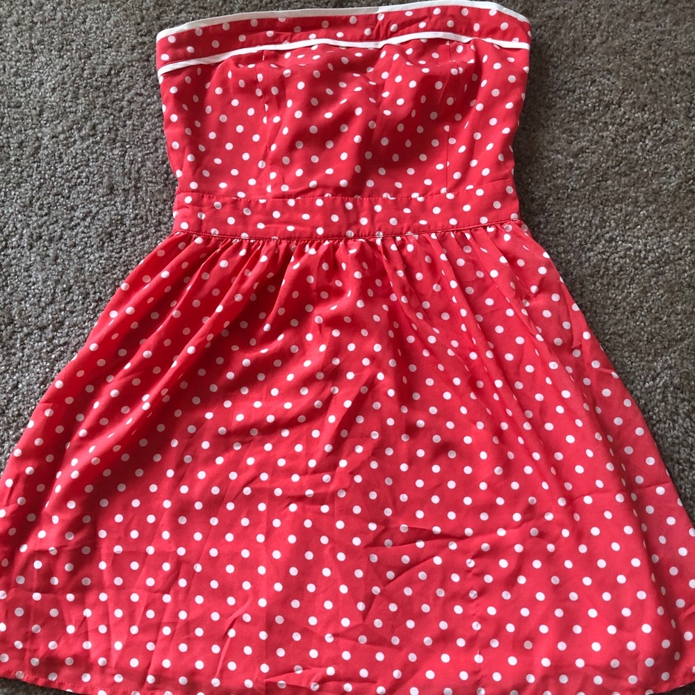 Cute Strapless dress